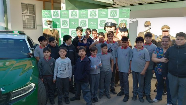 Saludo a Carabineros por su Aniversario