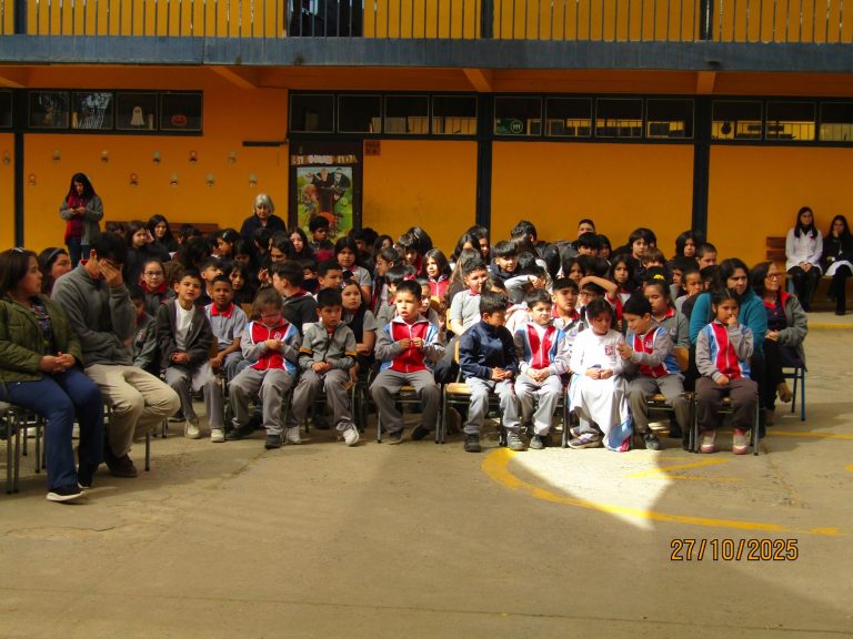 Acto Cívico Semanal: Aniversario 44°