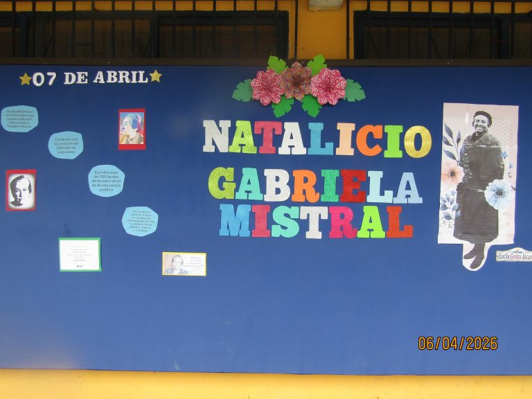 Acto Cívico: Natalicio de Gabriela Mistral